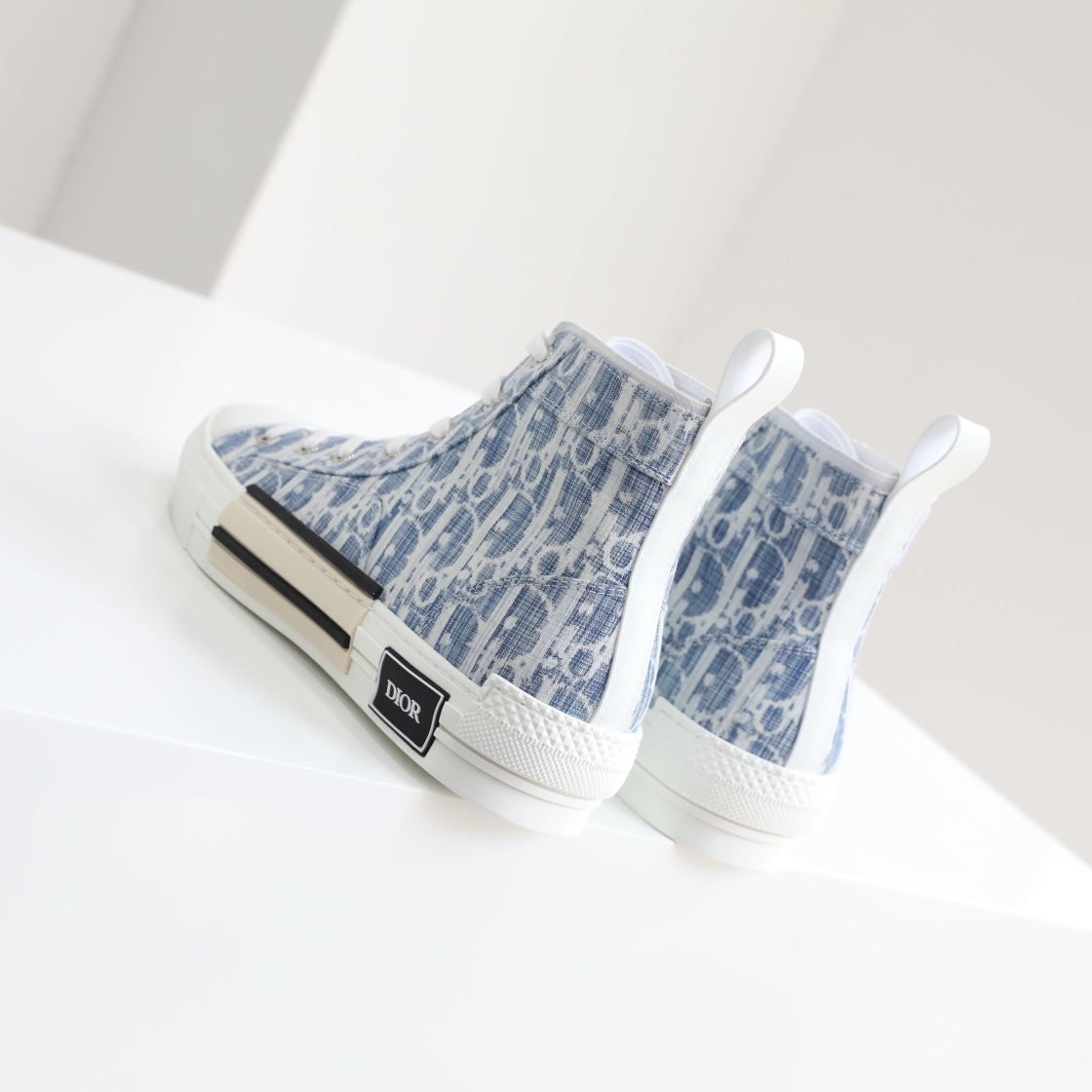 D10r B23 Oblique Slip on Low Top Sneakers 20210811