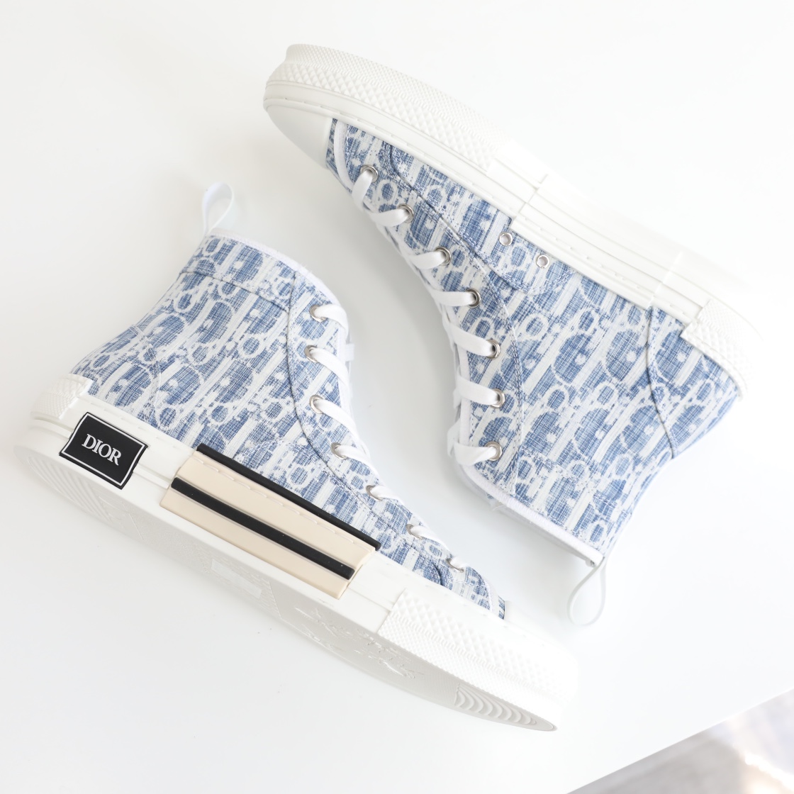 D10r B23 Oblique Slip on Low Top Sneakers 20210811