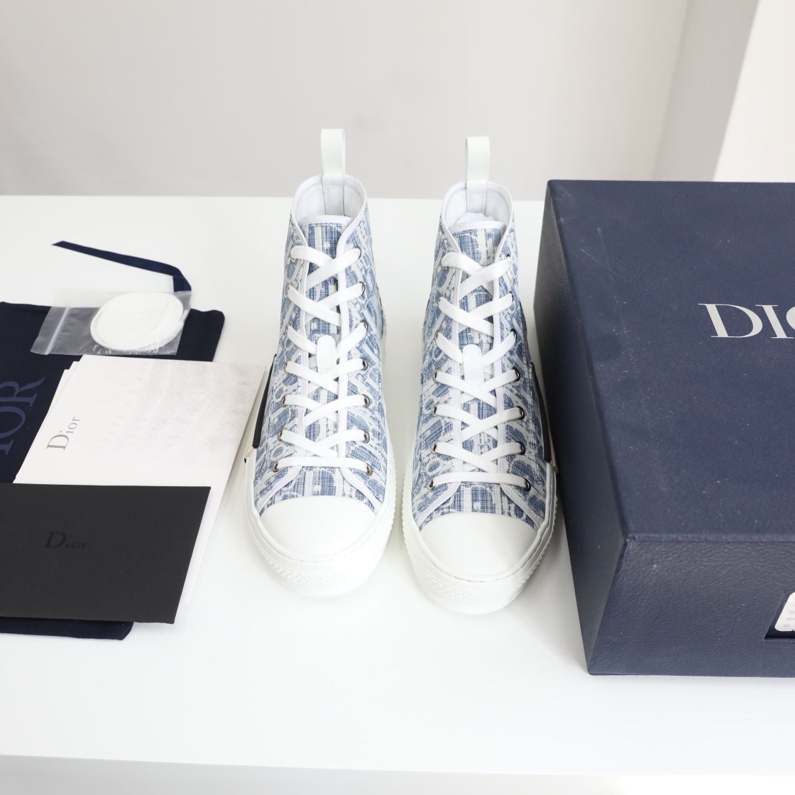 D10r B23 Oblique Slip on Low Top Sneakers 20210811