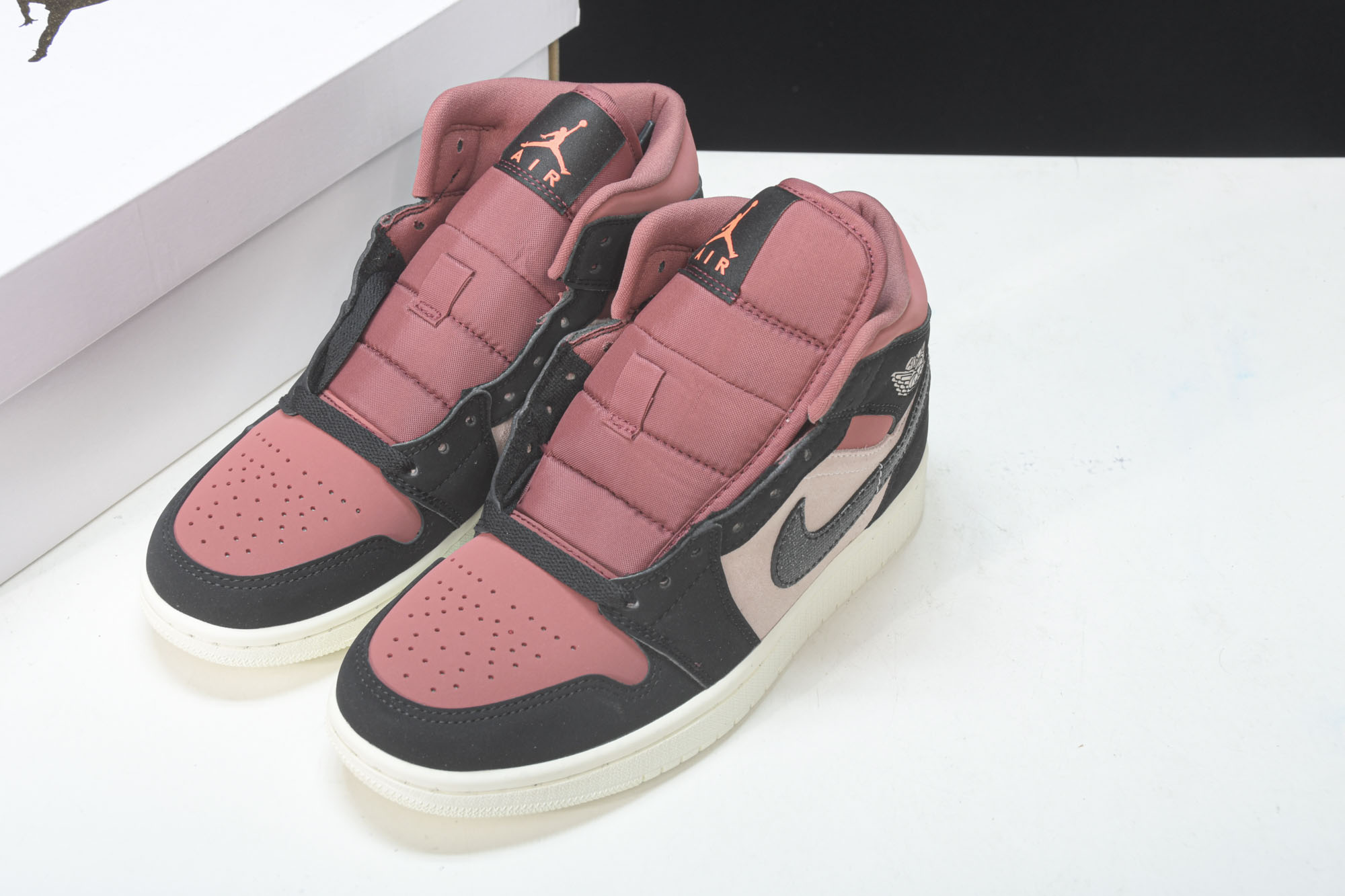 Jordan 1 Mid Canyon Rust (W) BQ6472-202