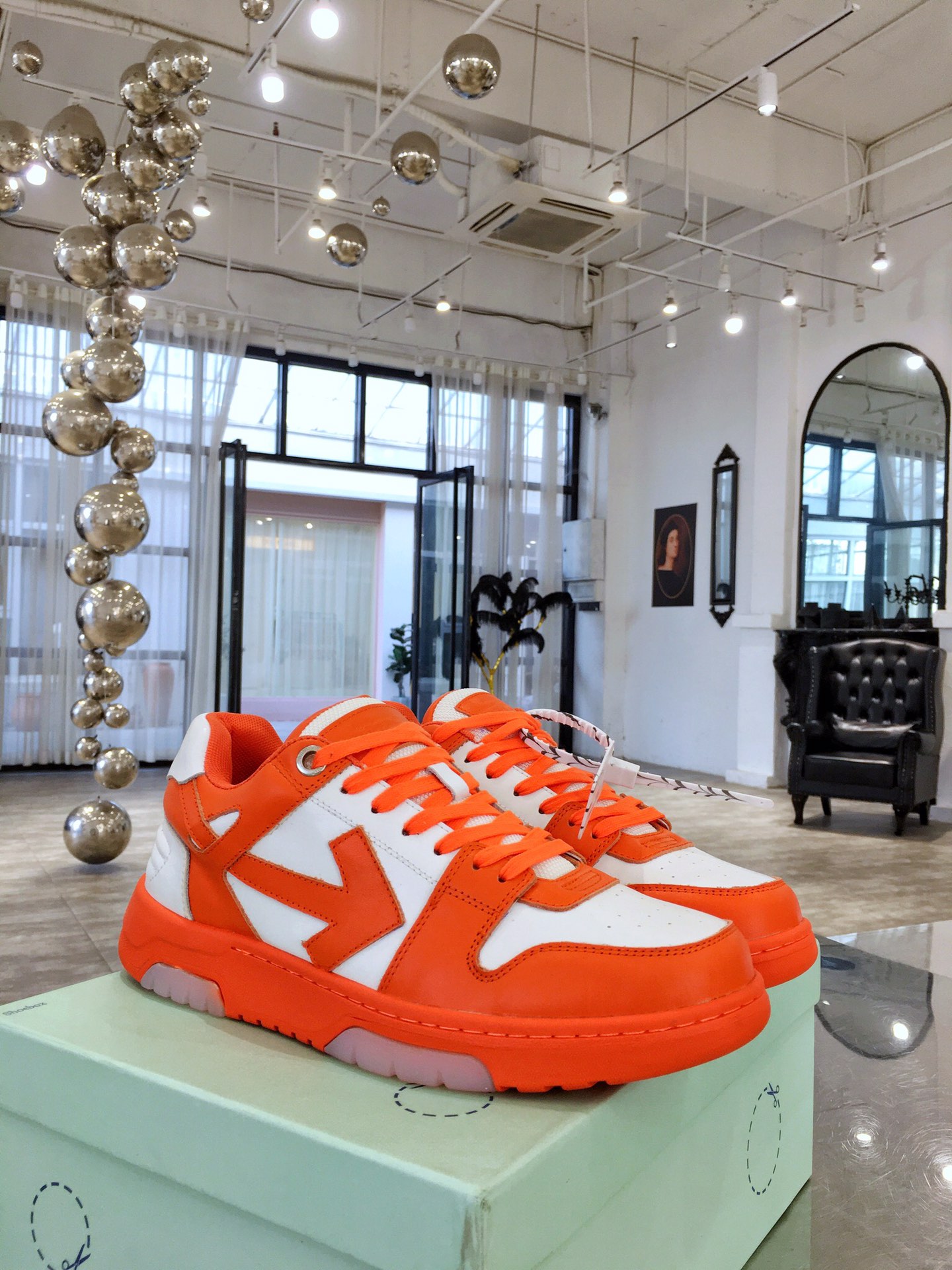 OFF-WHITE OOO Low Out of Office Red White  OMIA189R21LEA0012501
