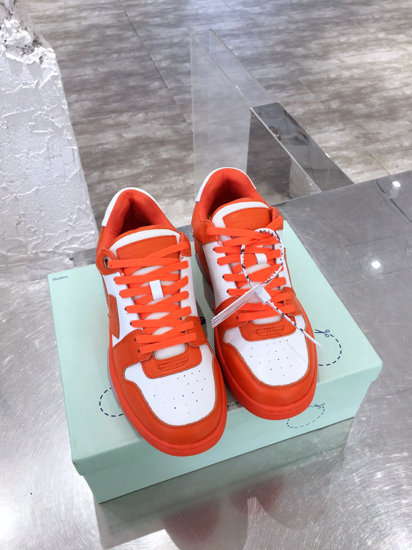 OFF-WHITE OOO Low Out of Office Red White  OMIA189R21LEA0012501