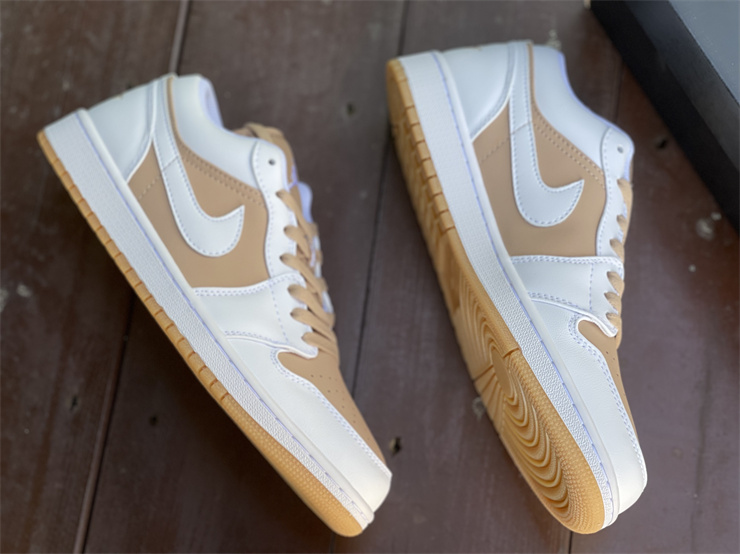 Jordan 1 Low Hemp White  DN6999-100