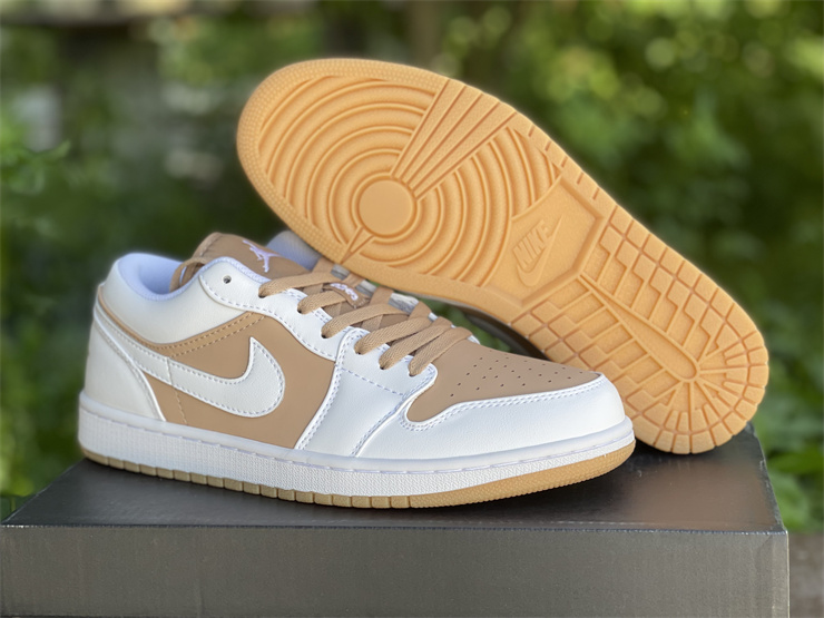 Jordan 1 Low Hemp White  DN6999-100