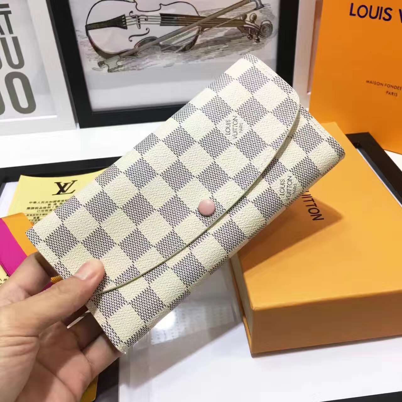1V wallet M60698 19*10*2