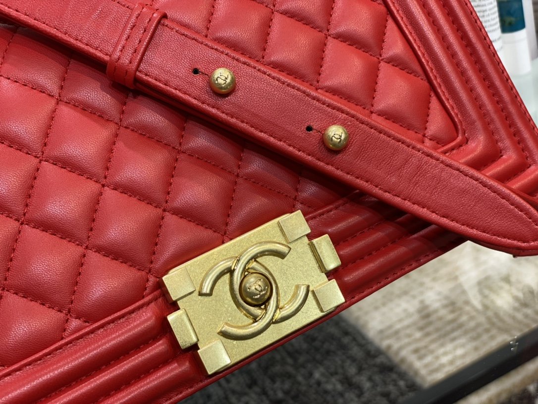 Chane1 le boy Red 67086 25×15×7.5