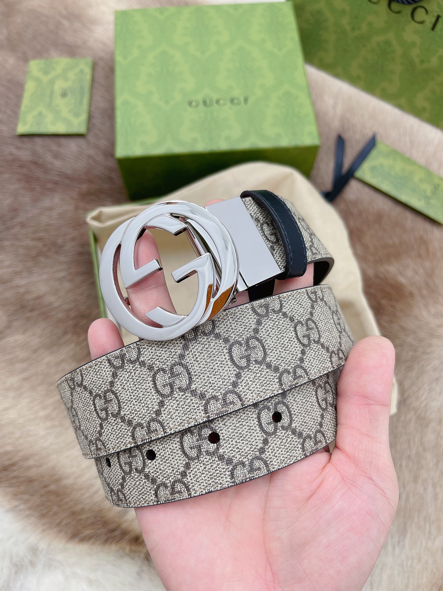 Gvcci belt 3.7cm 20211013