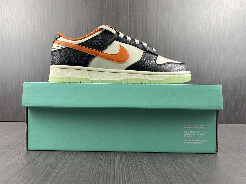 Nike Dunk Low PRM Halloween (2021) DD3357-100