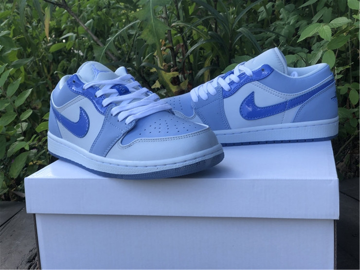 Jordan 1 Low SE Mighty Swooshers DM5442-040