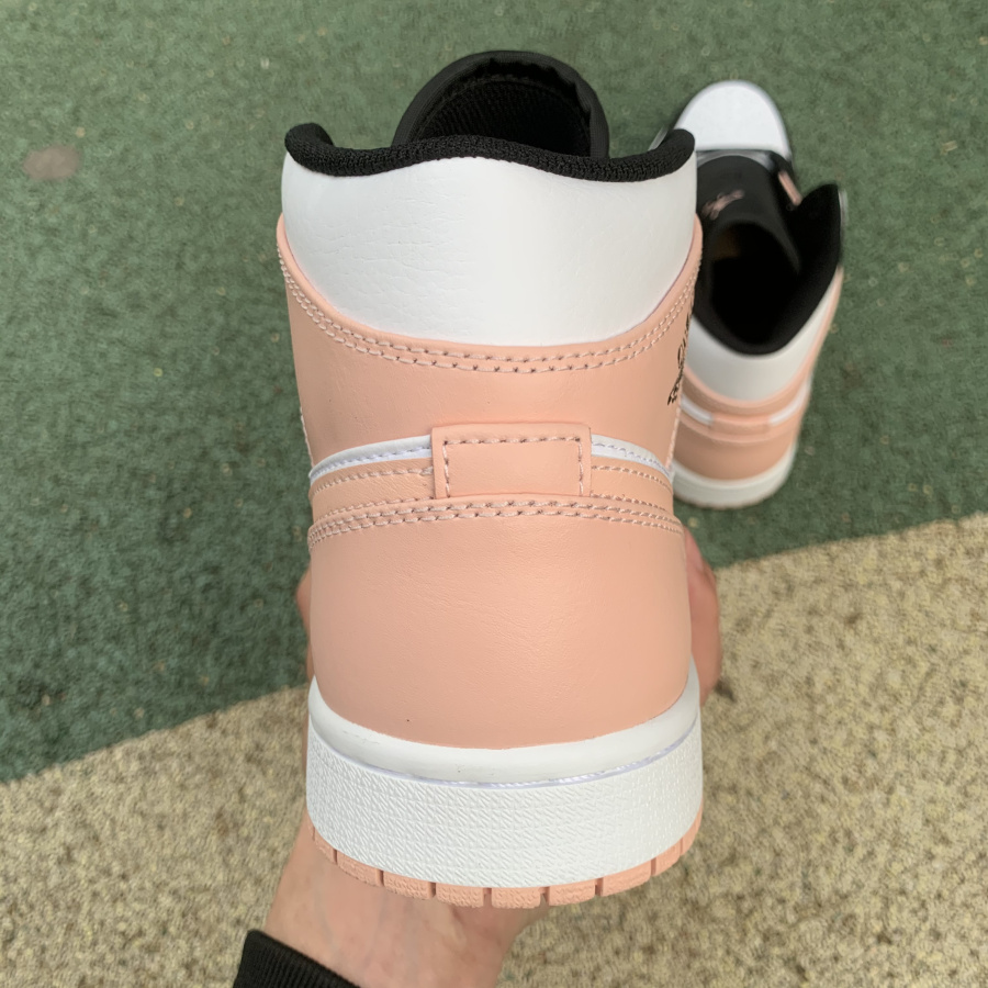 Jordan 1 Mid Arctic Orange Black Toe 554724-133