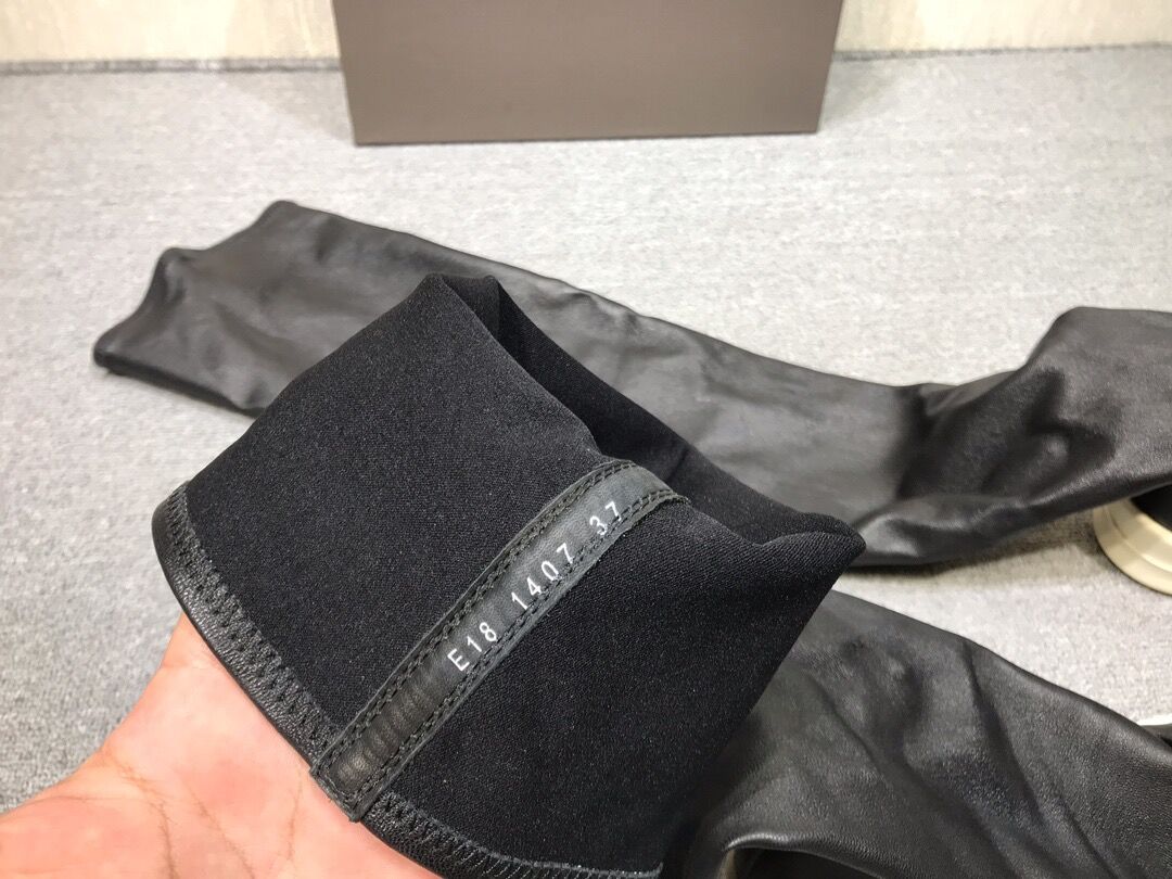 Rick Owens high knee sneakers 20211019