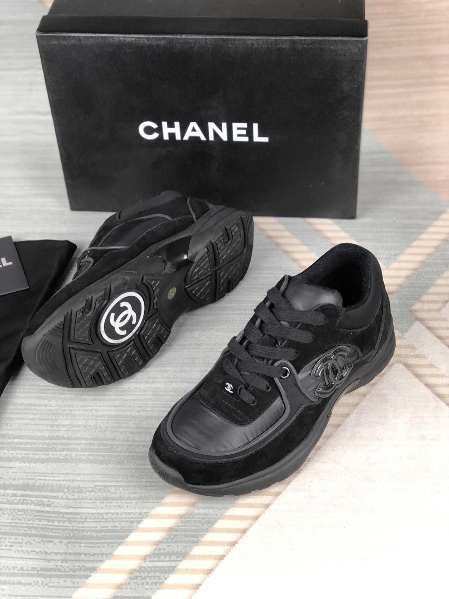 Chane1 sneakers 2021102201