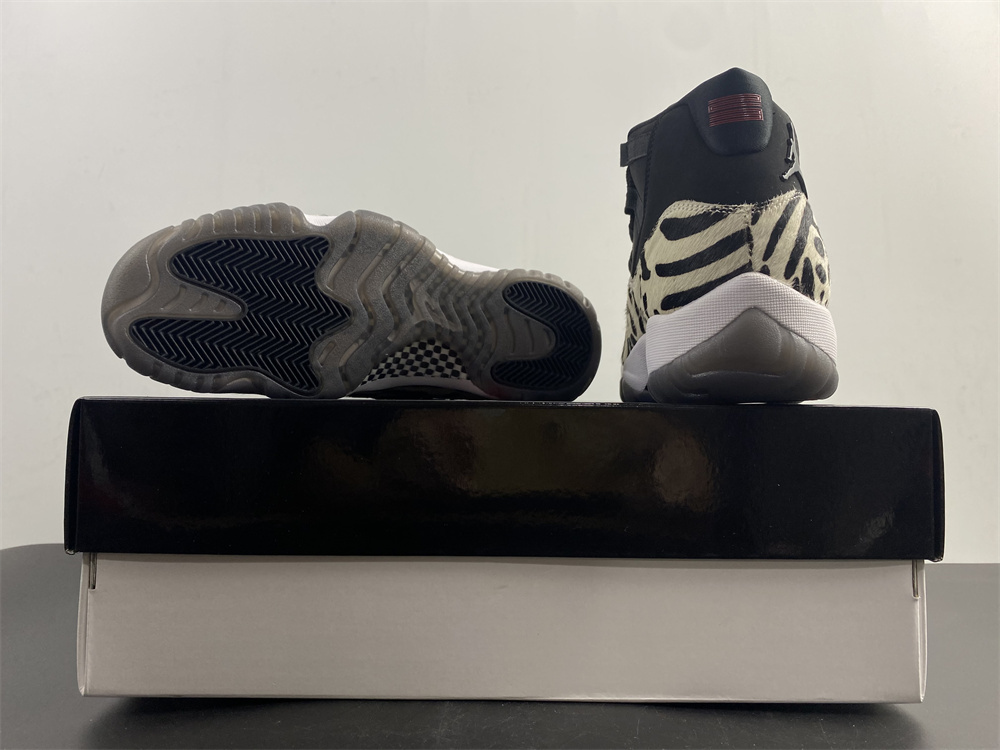 Air Jordan 11 Animal Instinct AR0715-010