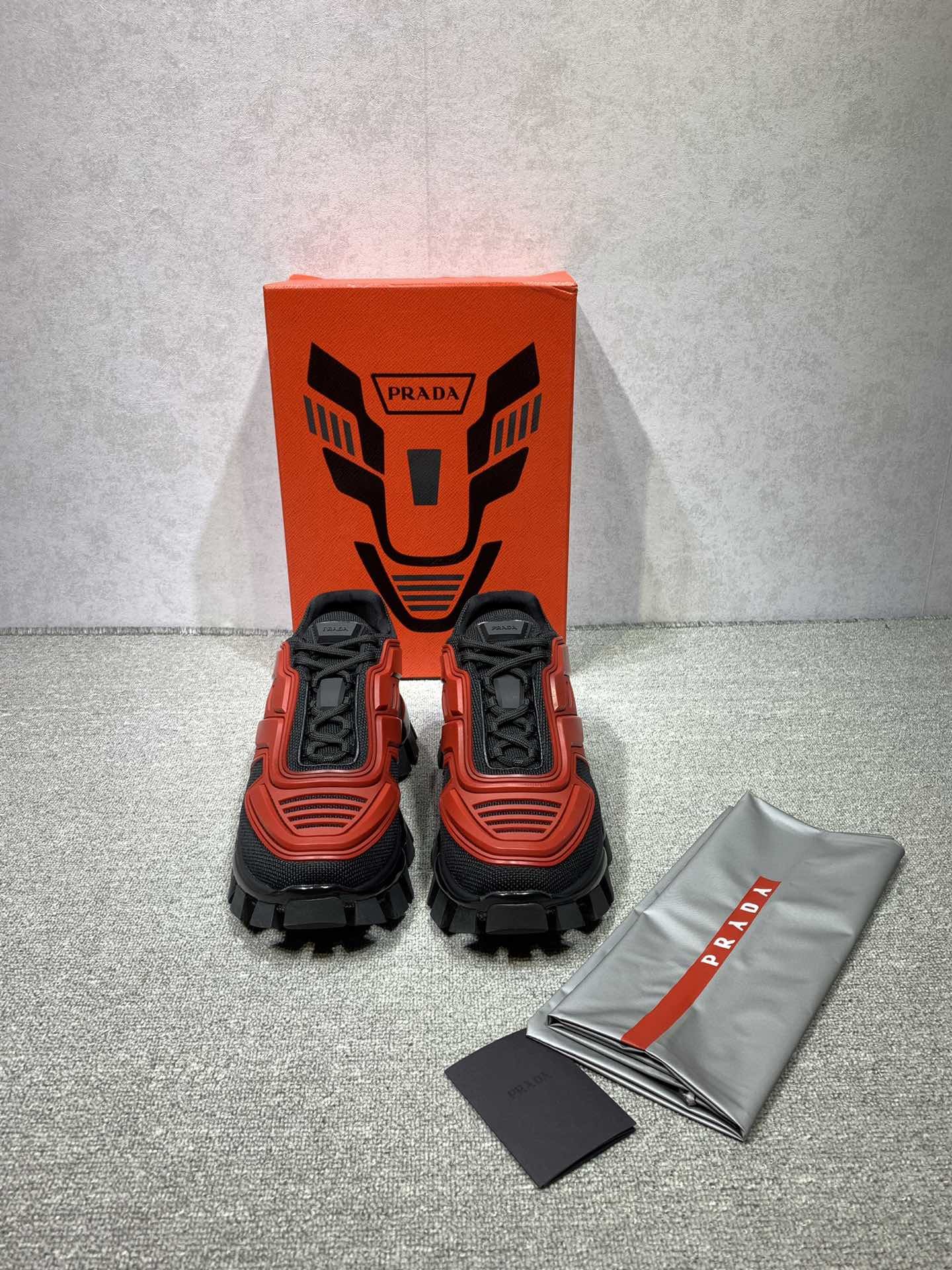 Pra0a Cloudbust Thunder Red Black 2EG293 3KZU