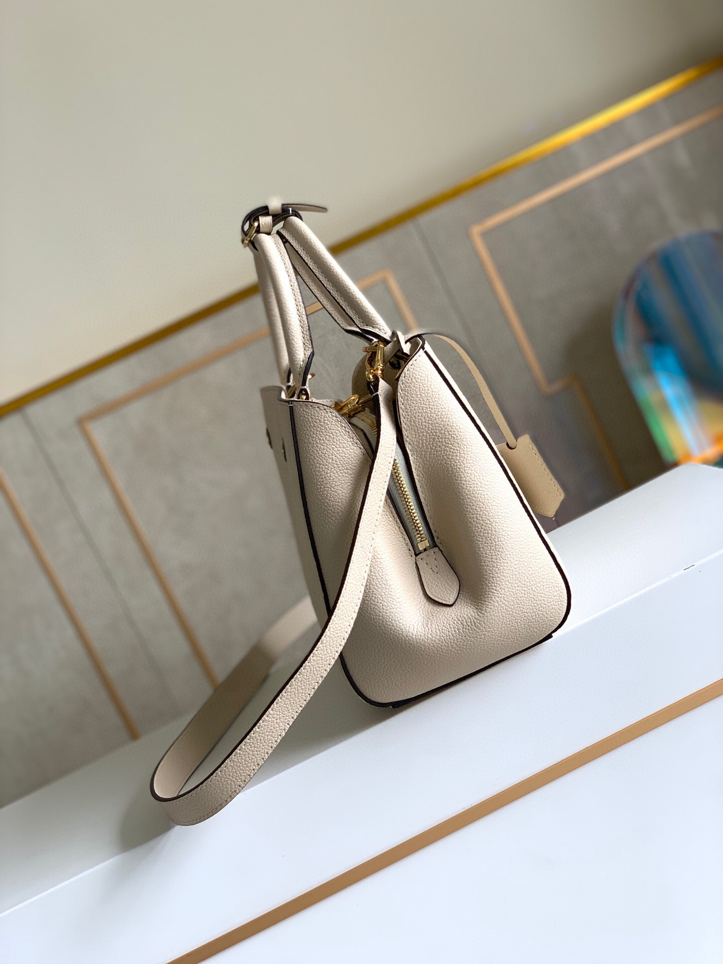 L0u1s Vu1tton Montaigne BB M44607 29x20x13cm