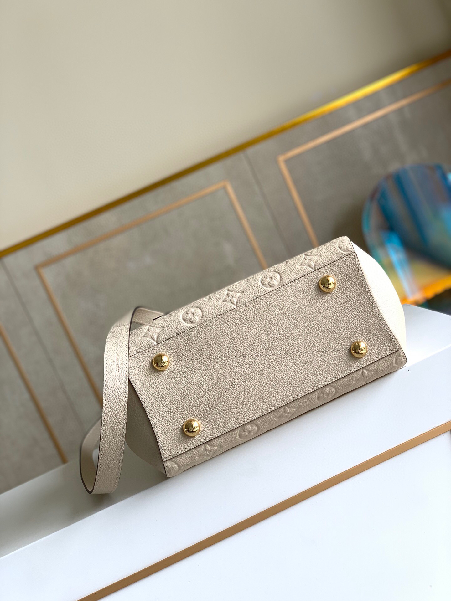 L0u1s Vu1tton Montaigne BB M44607 29x20x13cm