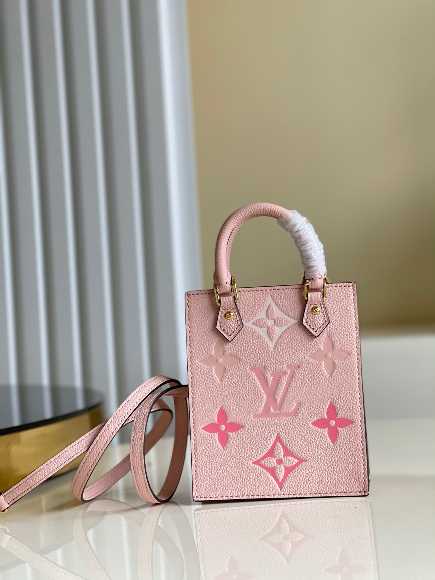 L0u1s Vu1tton Petit Sac Plat pink M69442 14 x 17 x 5cm