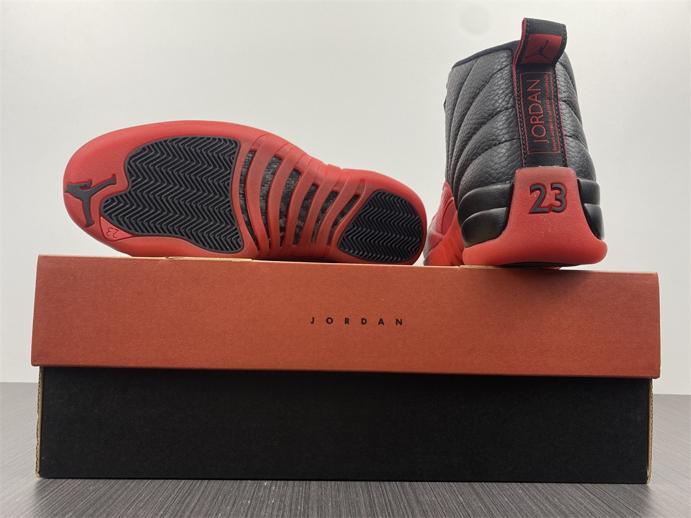 Jordan 12 Retro Flu Game (2016) 130690-002