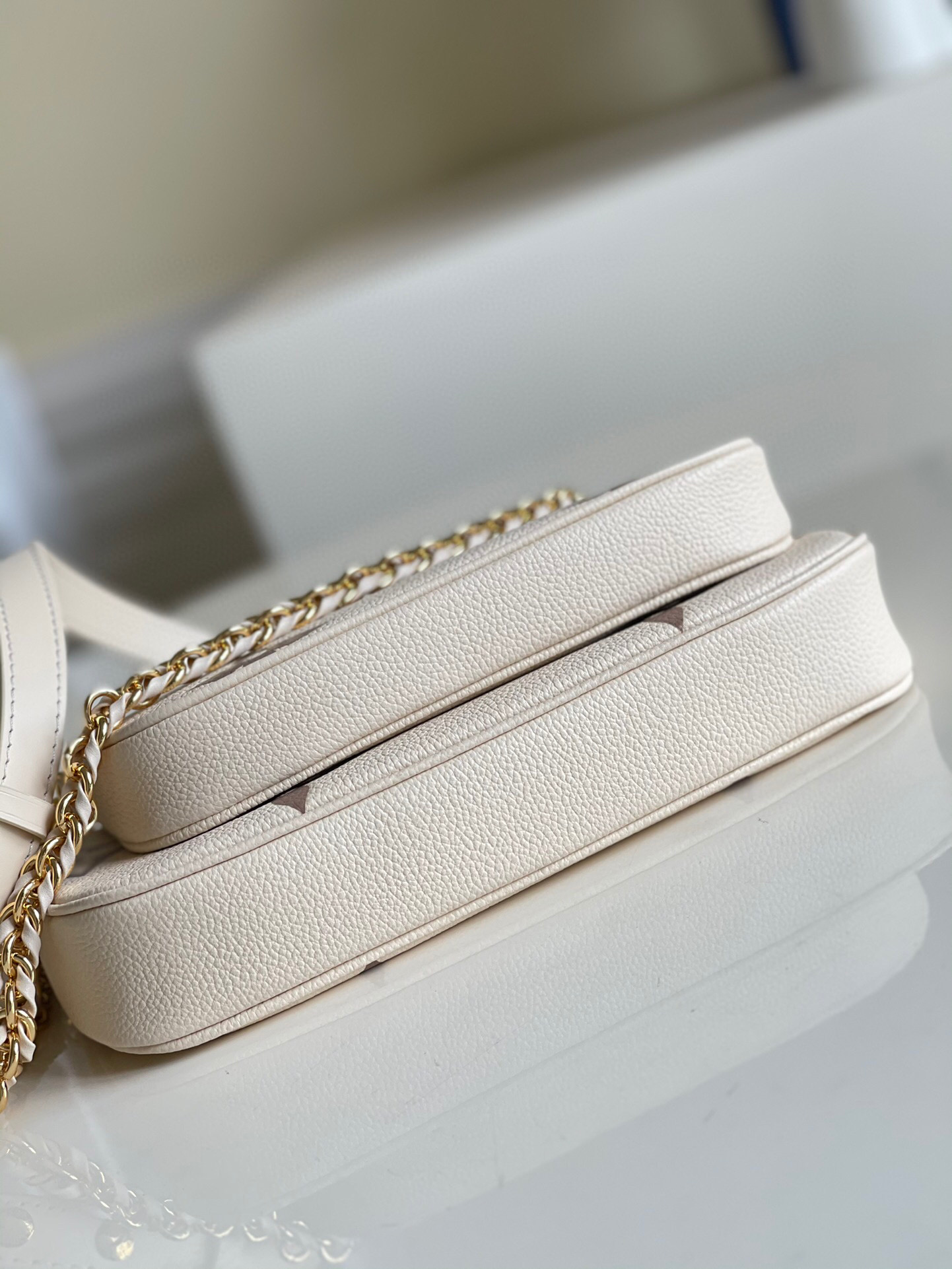 1V Multi Pochette Accessories M45777 24 x 13.5 x 4CM