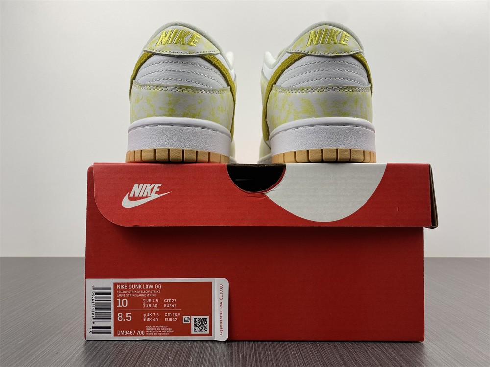 Nike Dunk Low Yellow Strike (W) DM9467-700