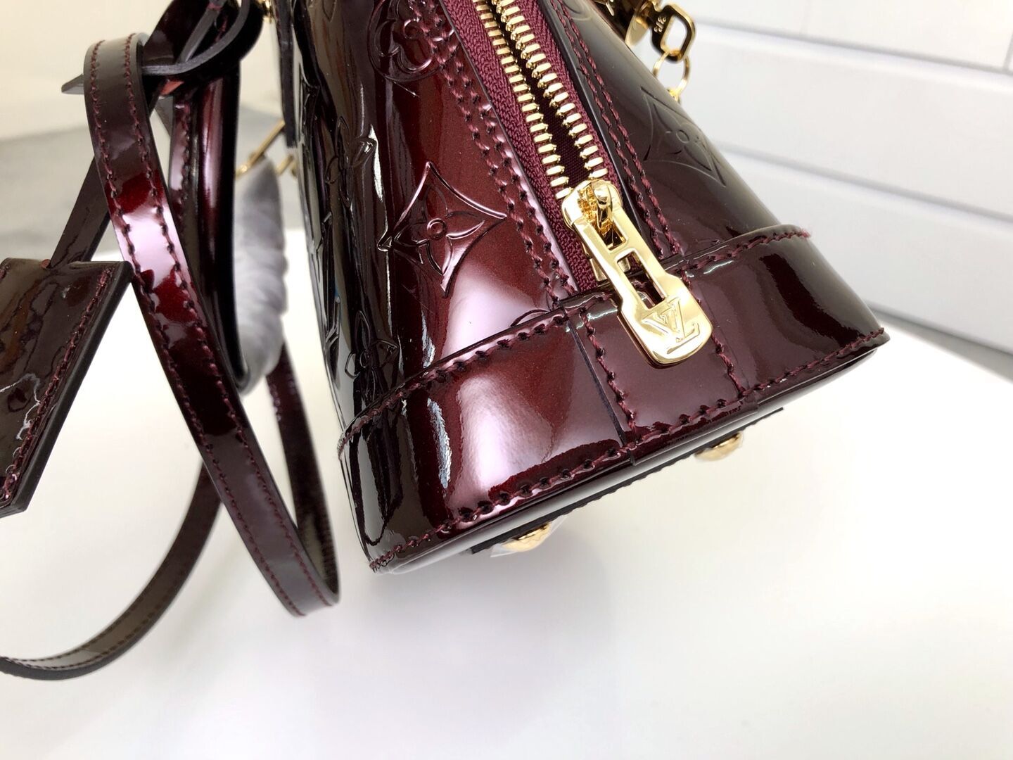 LV ALMA BB M91678 25CM