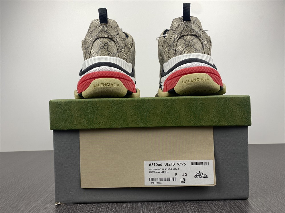 Gvcc1 x Ba1enc1aga The Hacker Project Triple S Beige 681066ULZ10 9795