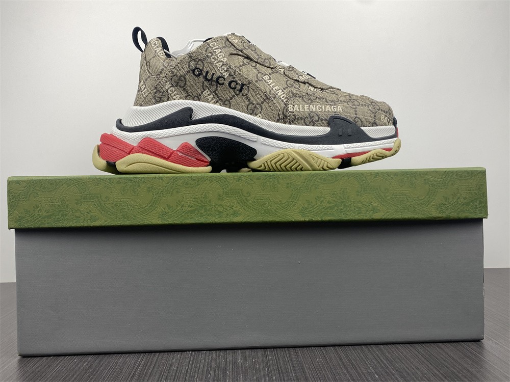 Gvcc1 x Ba1enc1aga The Hacker Project Triple S Beige 681066ULZ10 9795