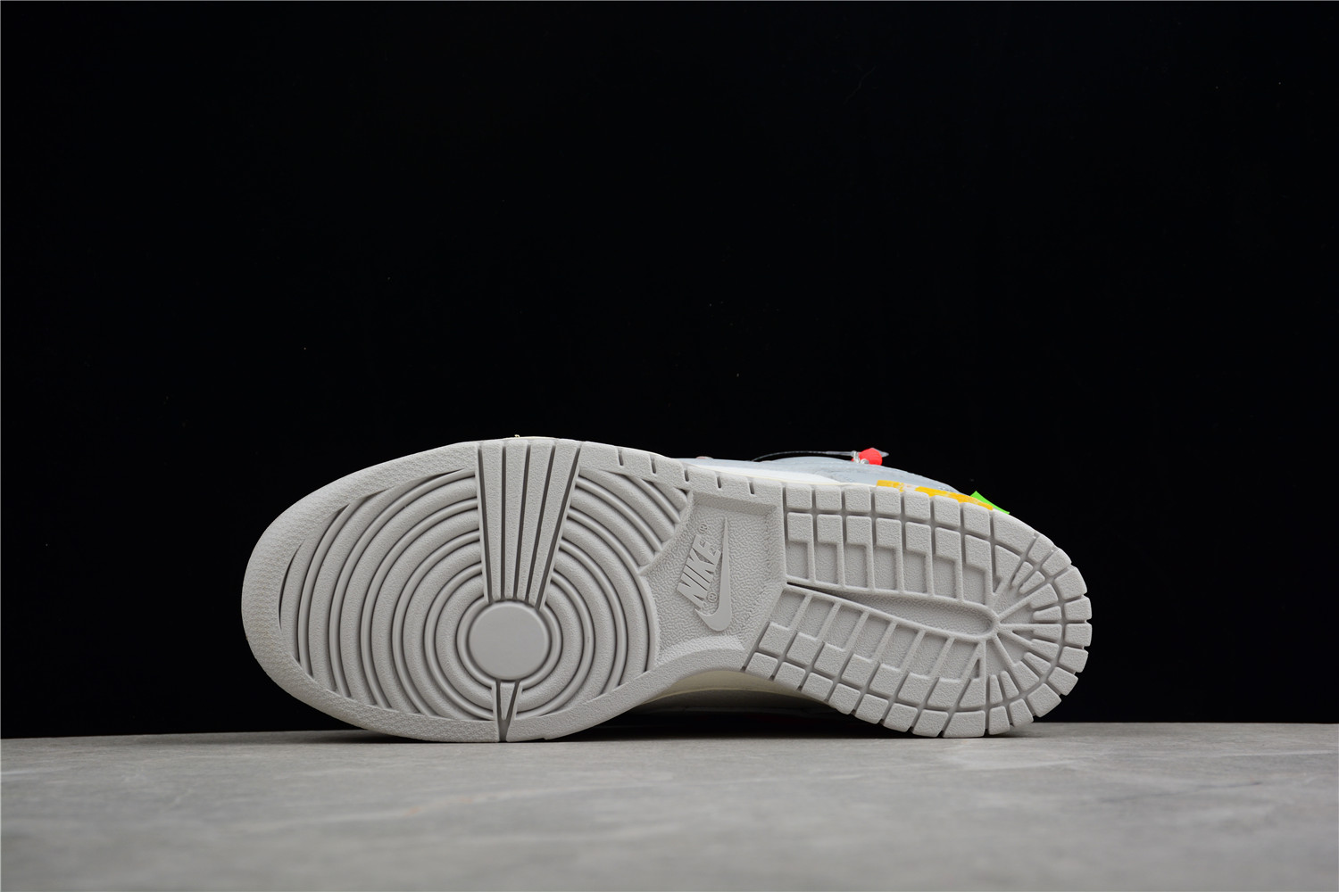 Nike Dunk Low Off-White Lot 6 DM1602-110
