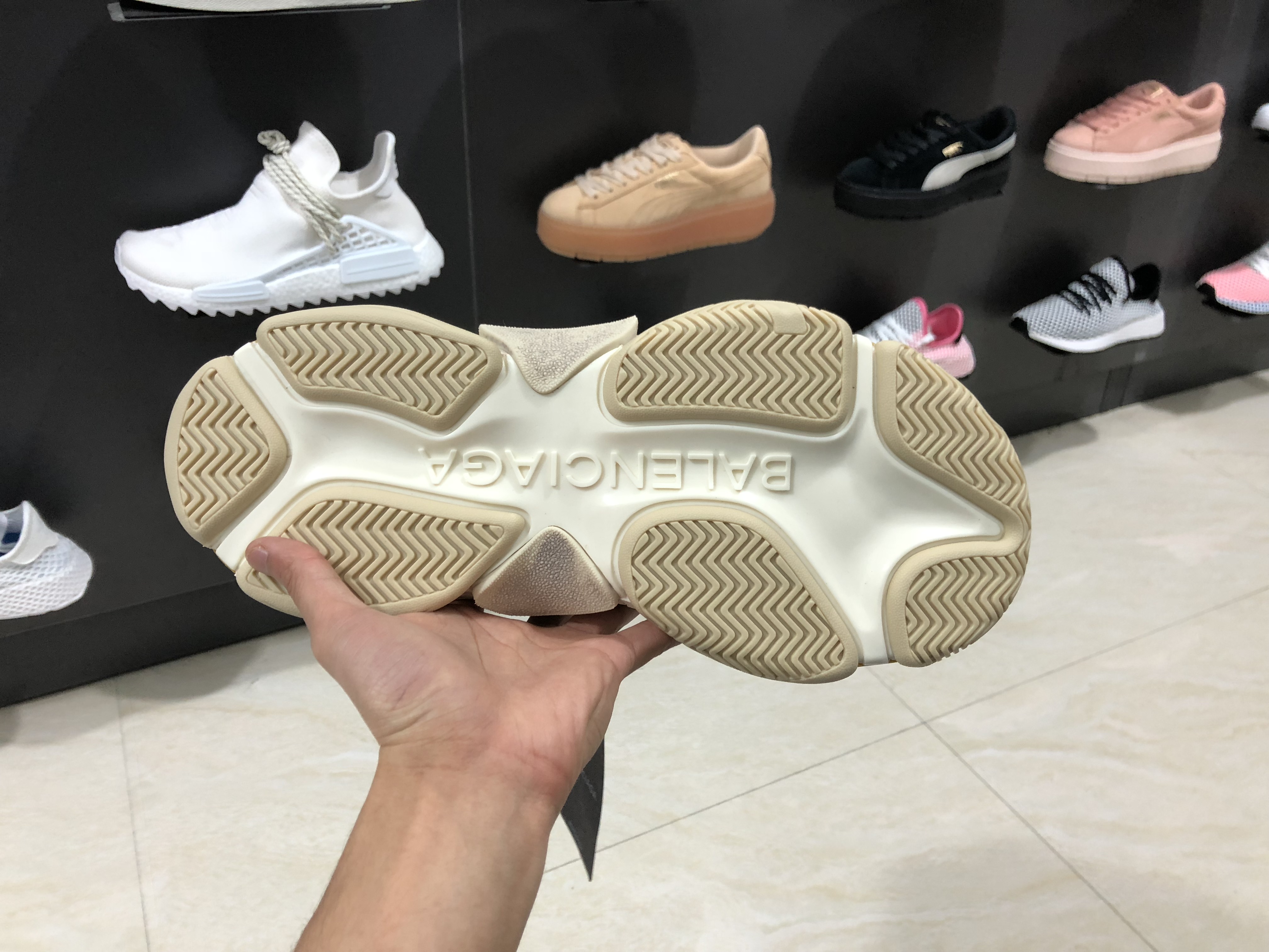 Ba1enc1aga Triple S 2021121701