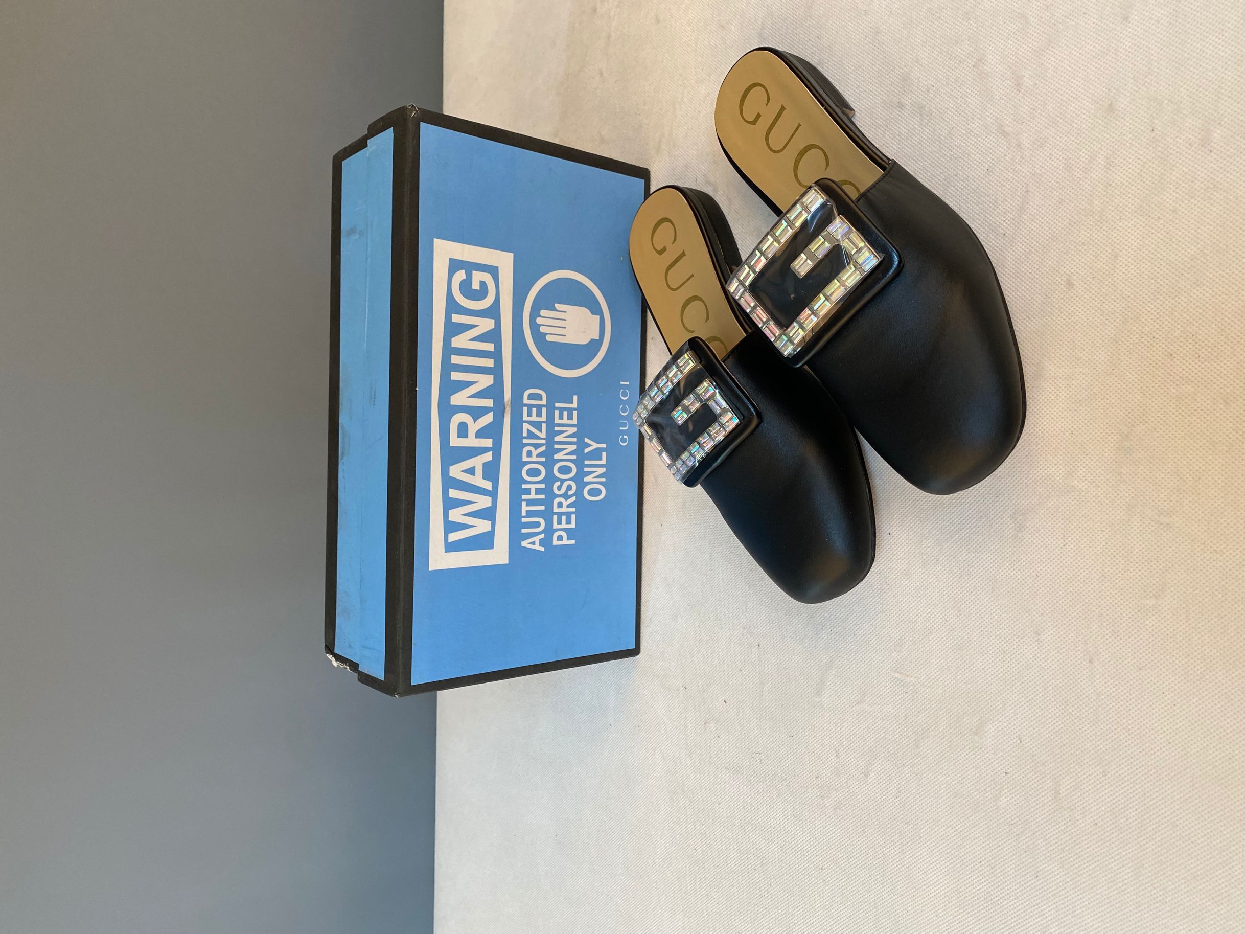 Gvcc1 Sandals 2021122103