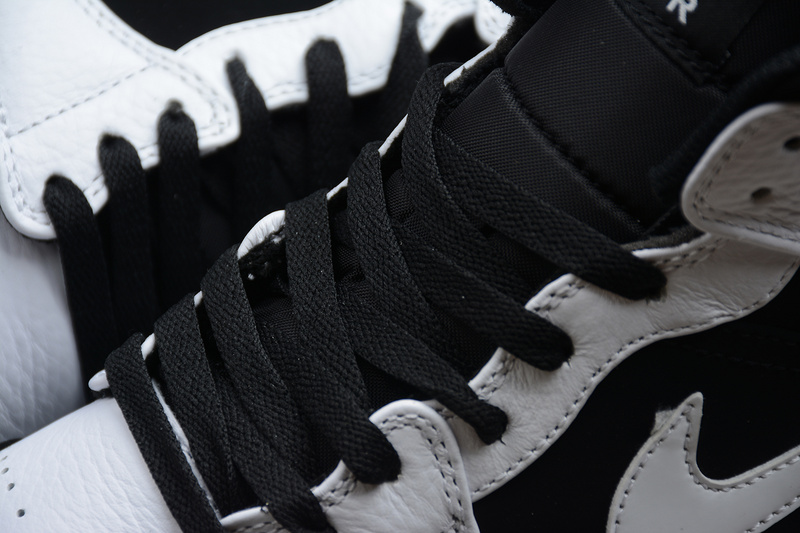 Jordan 1 Mid White Black  554725-113