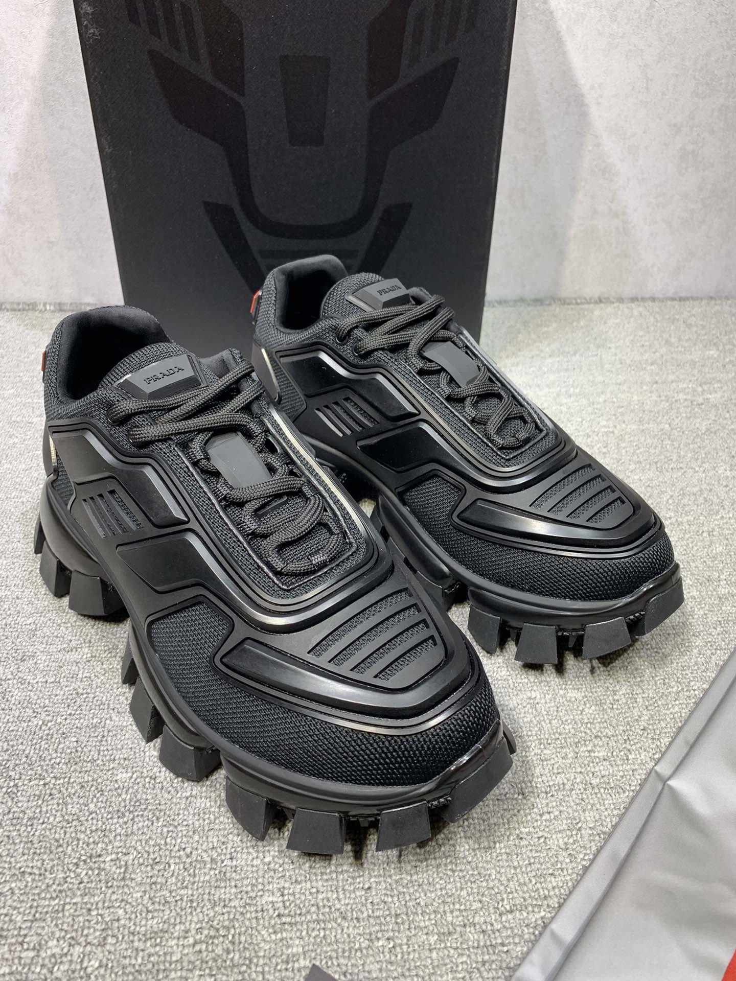 Pra0a Cloudbust Thunder black 2021122301