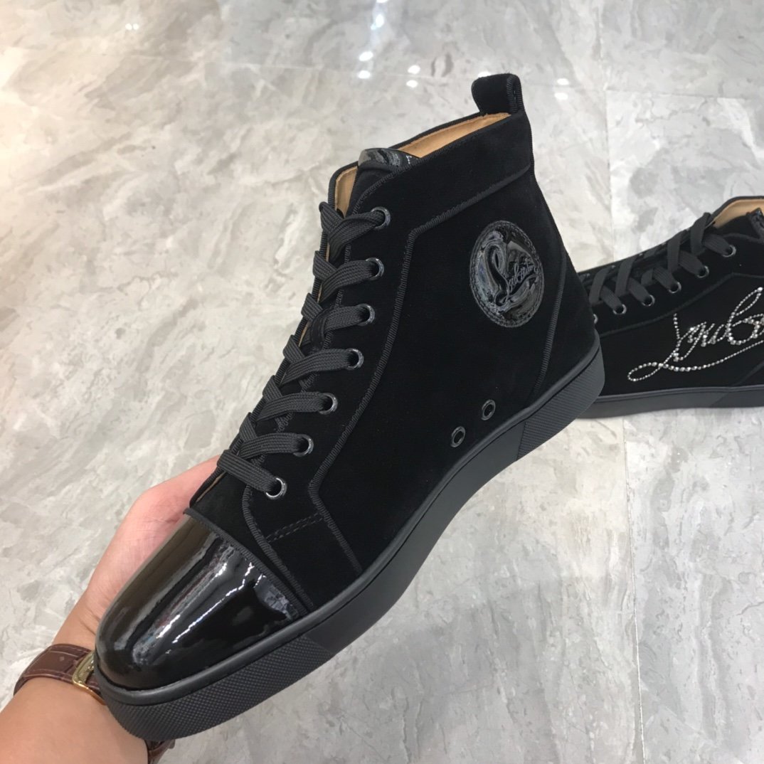 Chr1stian L0ub0utin sneaker 2021122804