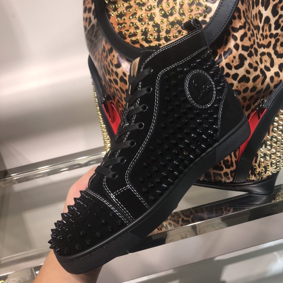 Chr1stian L0ub0utin sneaker 2021122806