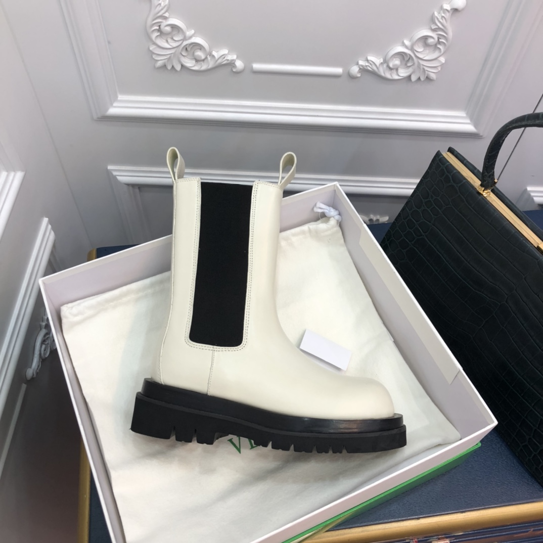 botte9a Ve*ne*ta 2021122803