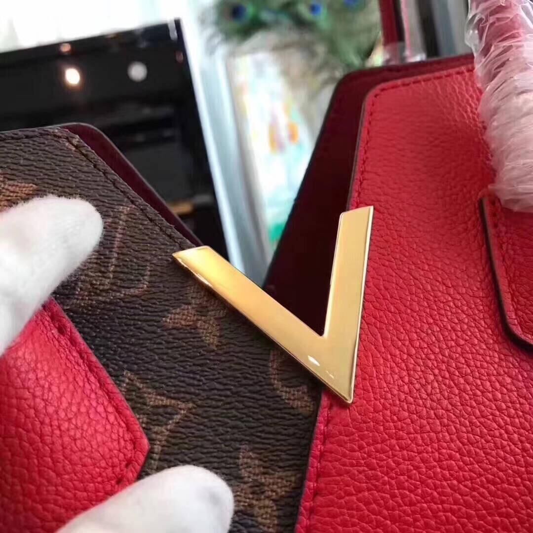 L0u1s Vu1tton Kimono bag