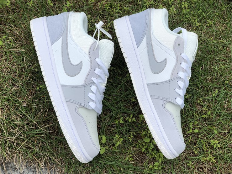 Jordan 1 Low Paris  CV3043-100