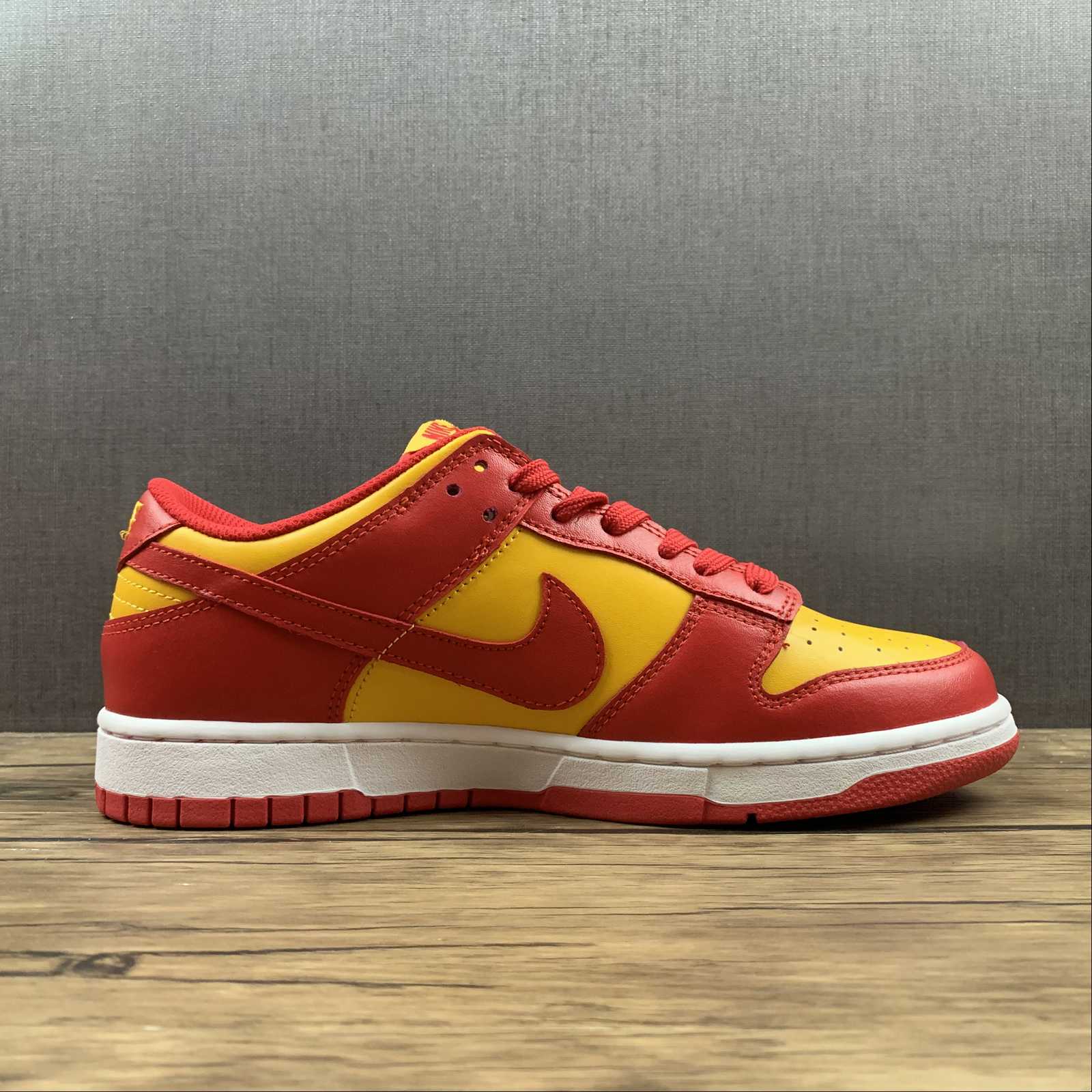 Nike Dunk Low Midas Gold DD1391-701