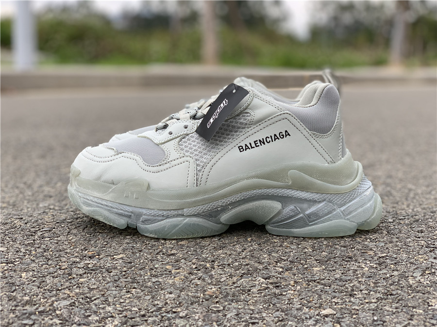 Ba1enc1aga Triple S 2022031101