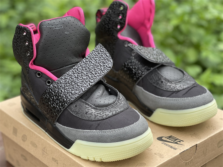 nike air Y**zy 1 blink  366164-003