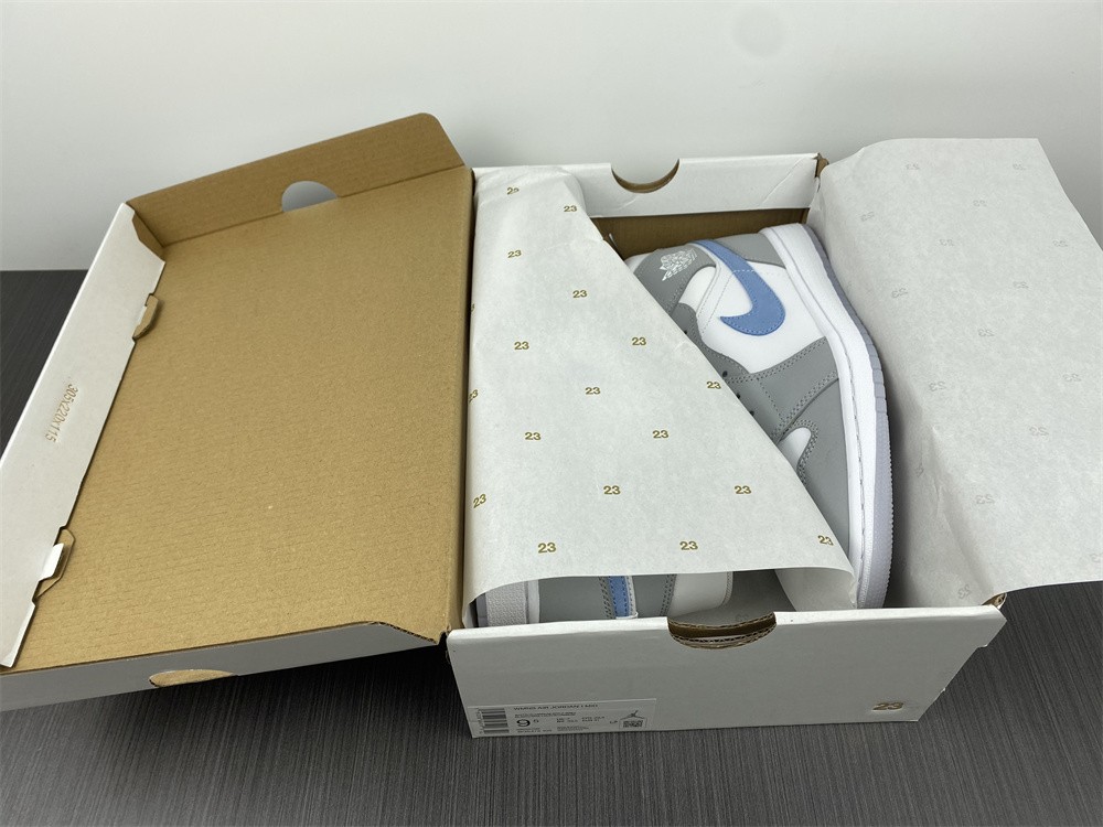 Jordan 1 Mid Wolf Grey Aluminum  BQ6472-105
