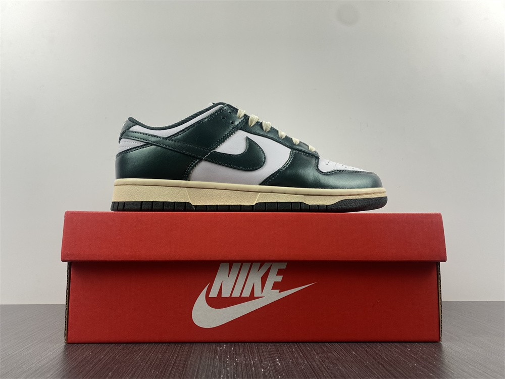 Nike Dunk Low Vintage Green  DQ8580-100