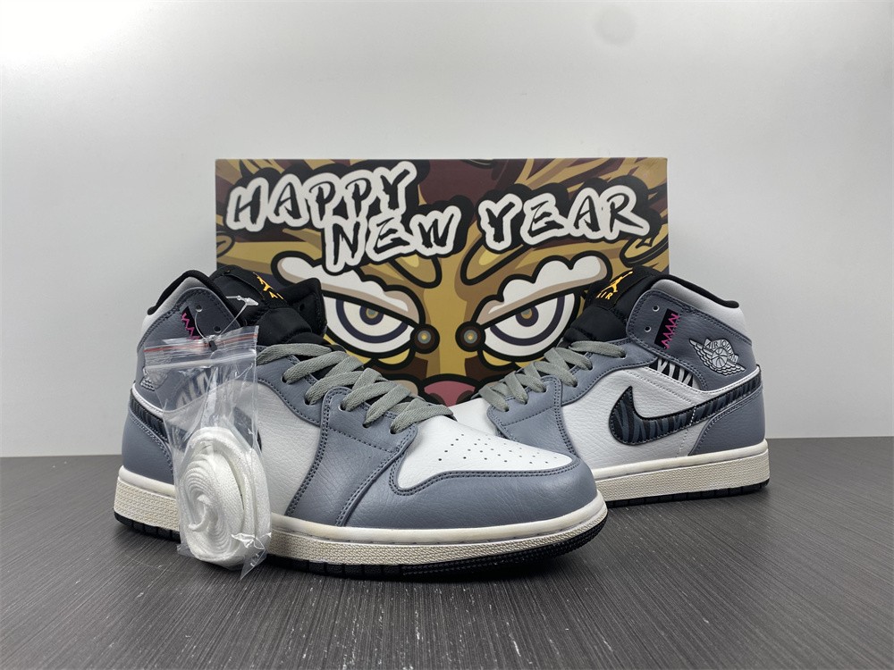 Air Jordan 1 Mid  554724-170
