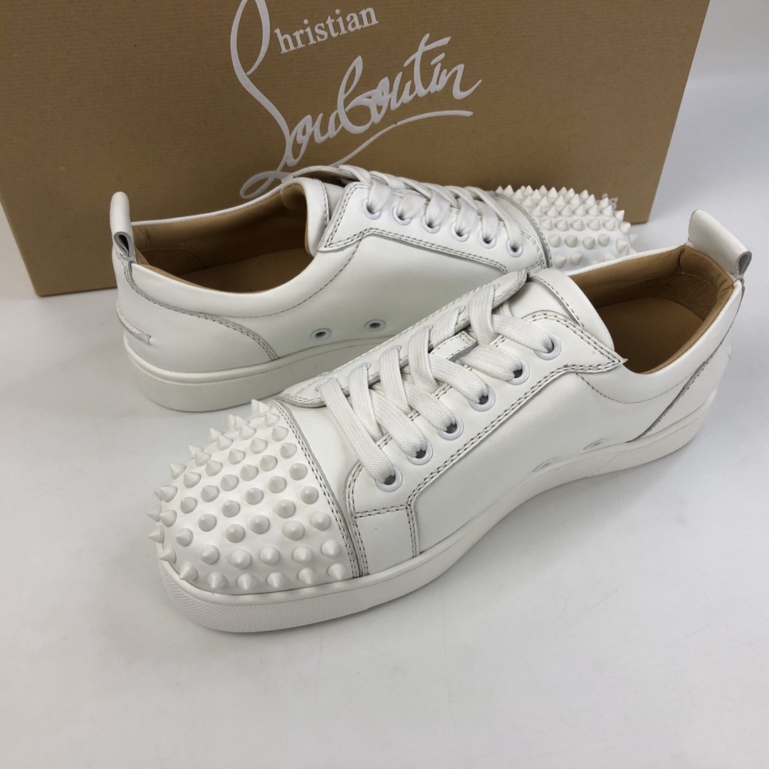 Chr1stian L0ub0utin sneaker 2022041001
