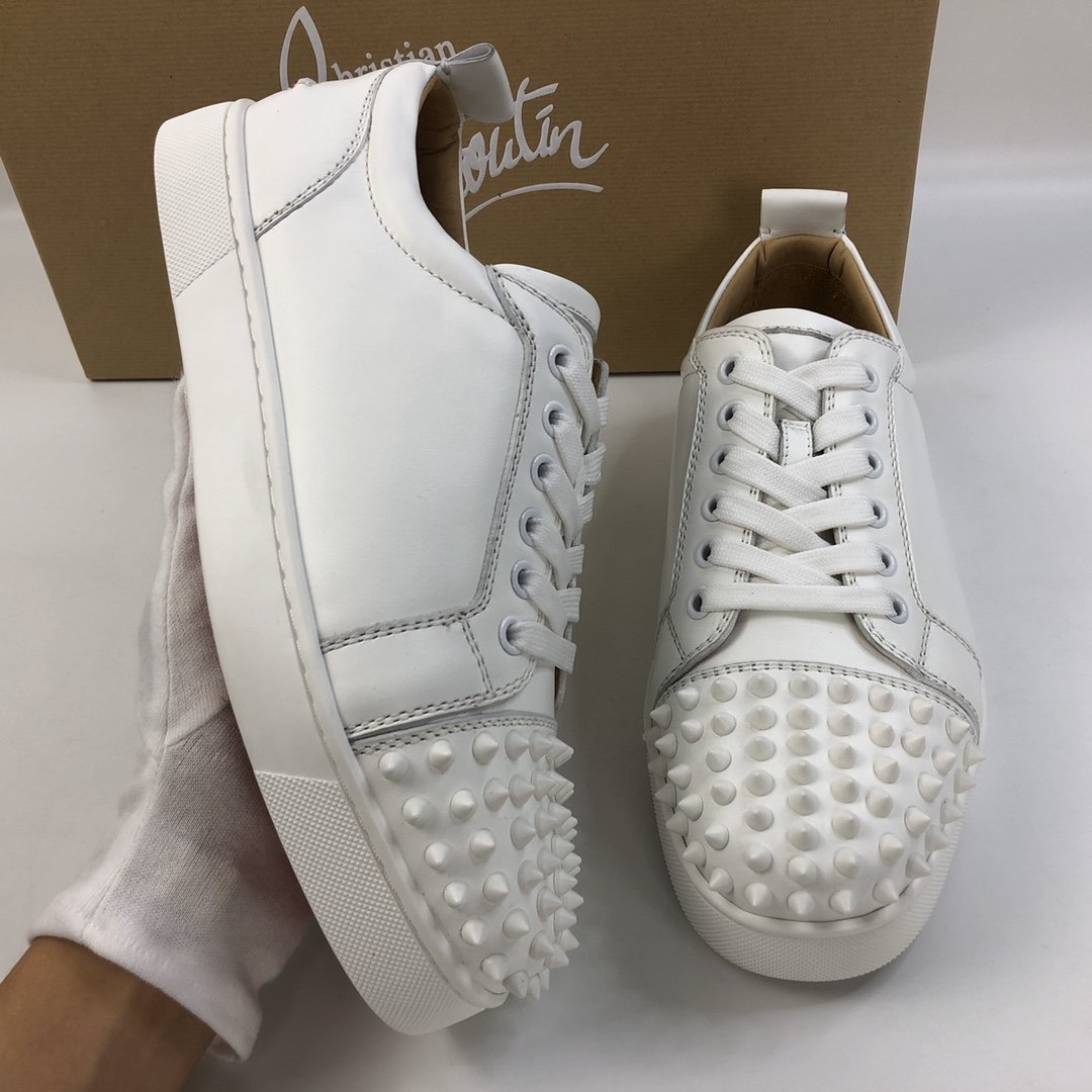 Chr1stian L0ub0utin sneaker 2022041001