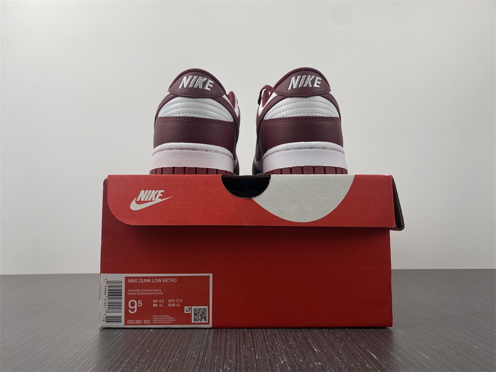 Nike Dunk Low Bordeaux (W)  DD1503-108