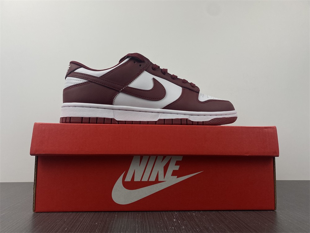 Nike Dunk Low Bordeaux (W)  DD1503-108