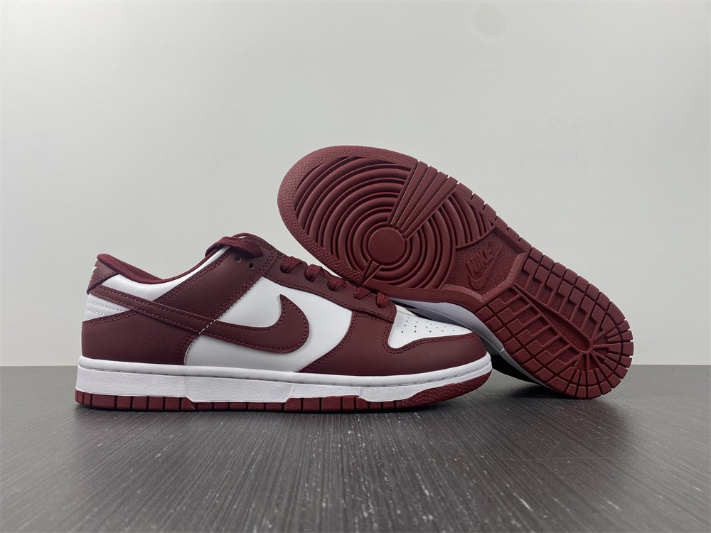 Nike Dunk Low Bordeaux (W)  DD1503-108