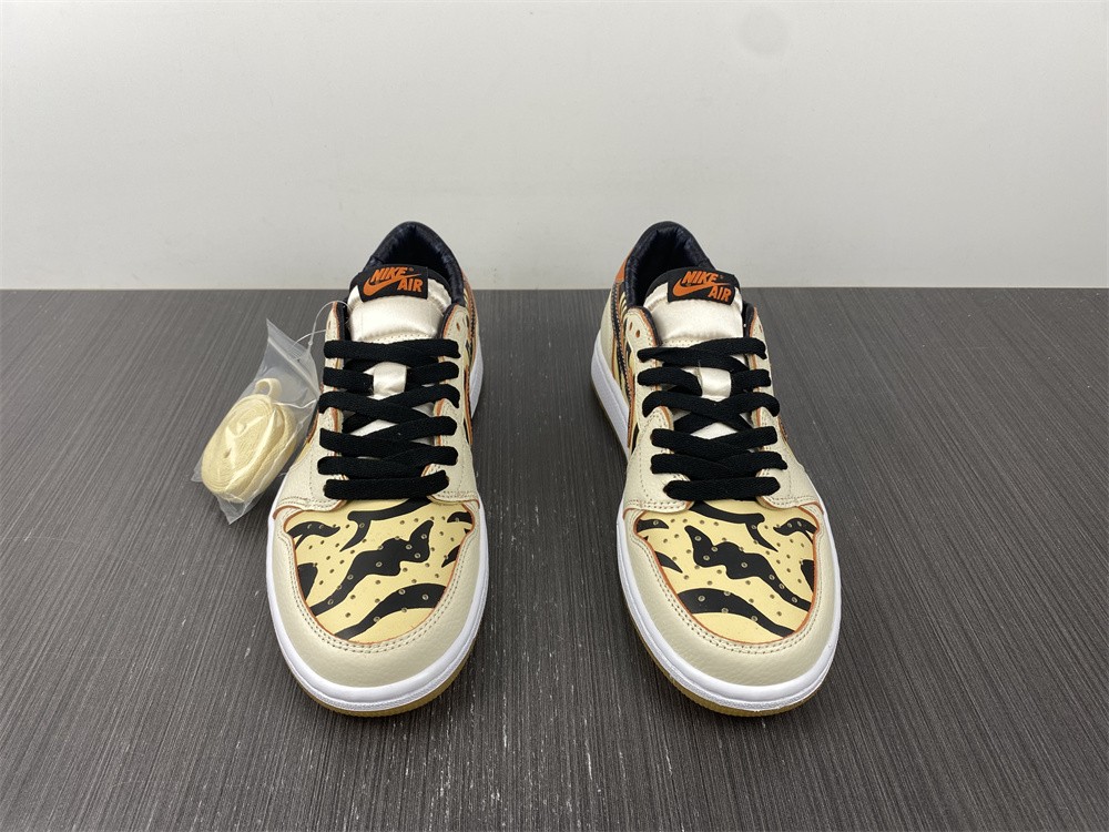 Jordan 1 Low OG Year of the Tiger DH6932-100