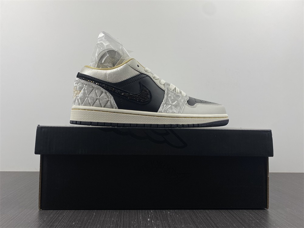 Jordan 1 Low Beaded Swoosh  DV1762-001